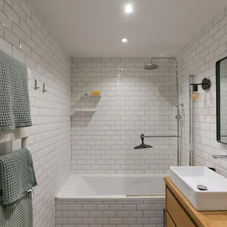 Luxurious 48 M Cocoon In 20th District Daire Paris